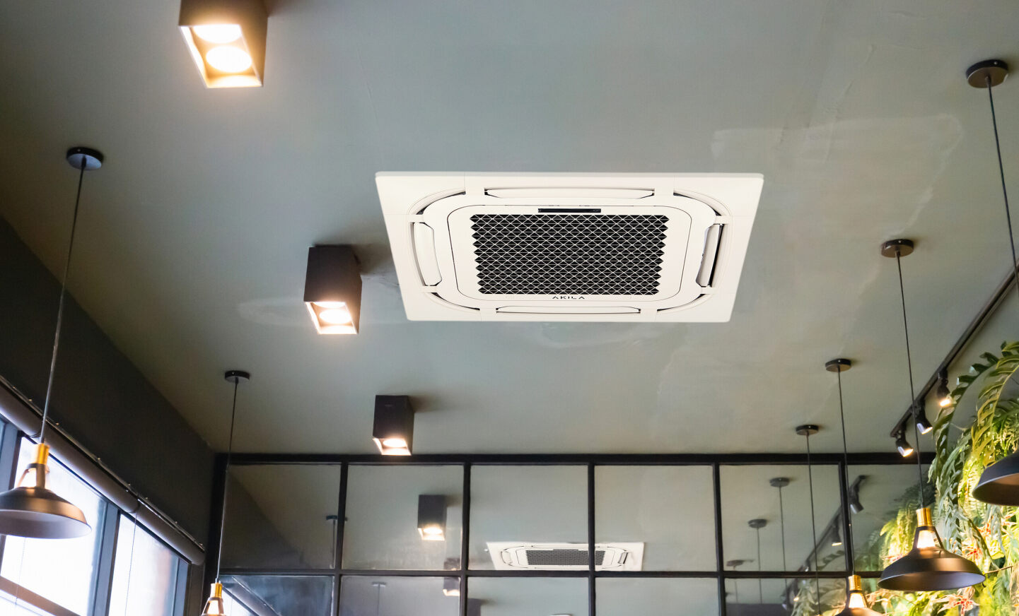 HARUKI 18 - AIRE ACONDICIONADO FIJO REVERSIBLE DE CASSETTE - 18000 BTU - 5600W