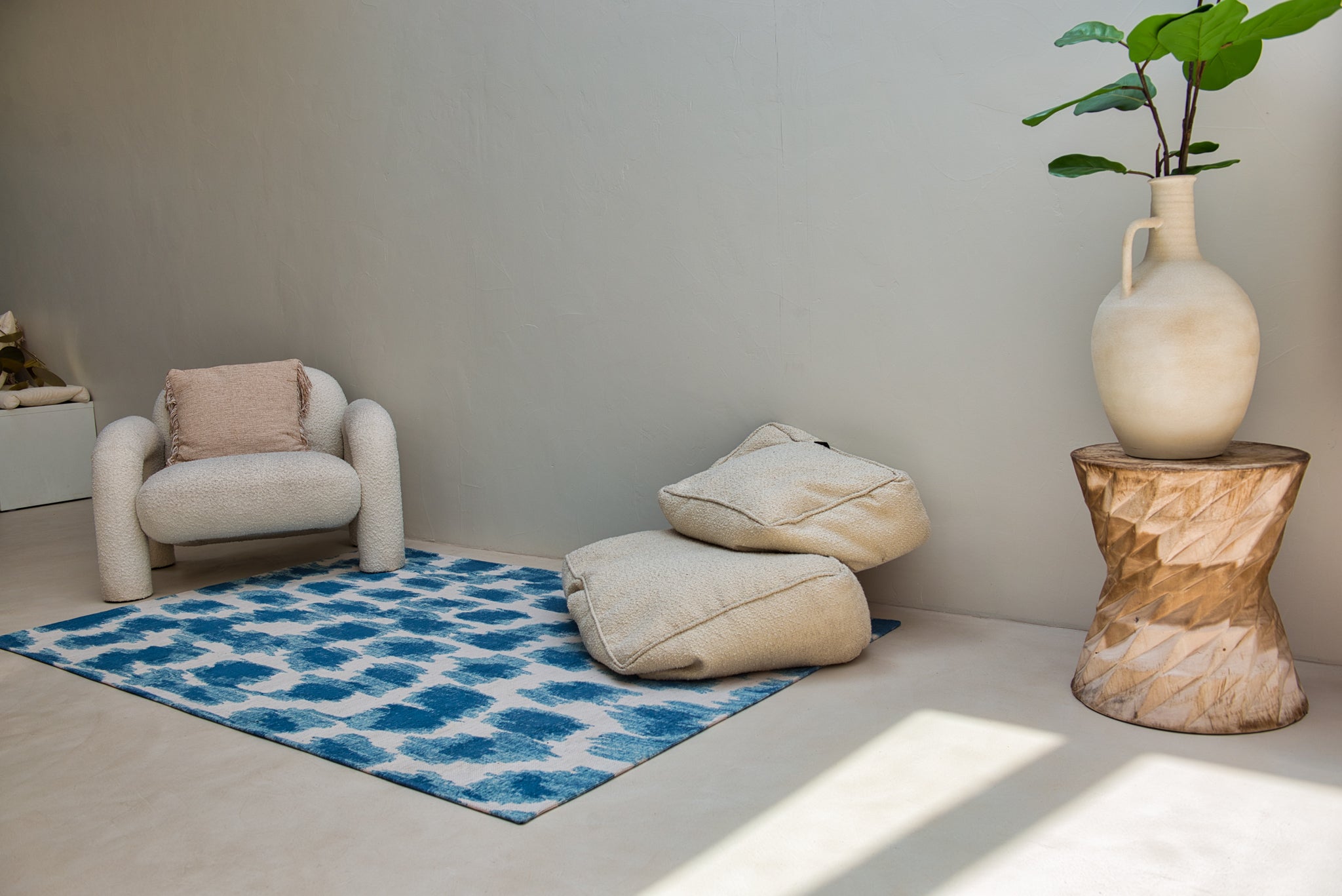 TAPIS - COLLECTION IKAT FEATHER - DESIGN SUMMER BLUE